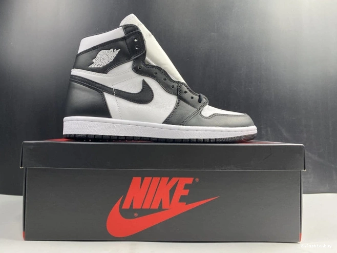Air Retro (2014) Black 1 555088-010 White Jordan 0818